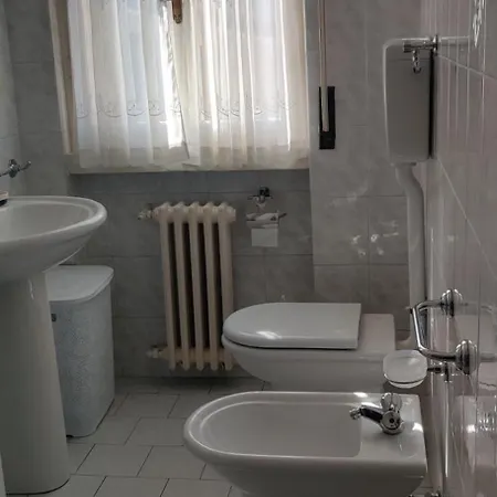 Casa Sofia appartamento Raffalda ZONA CLINICA * Piacenza